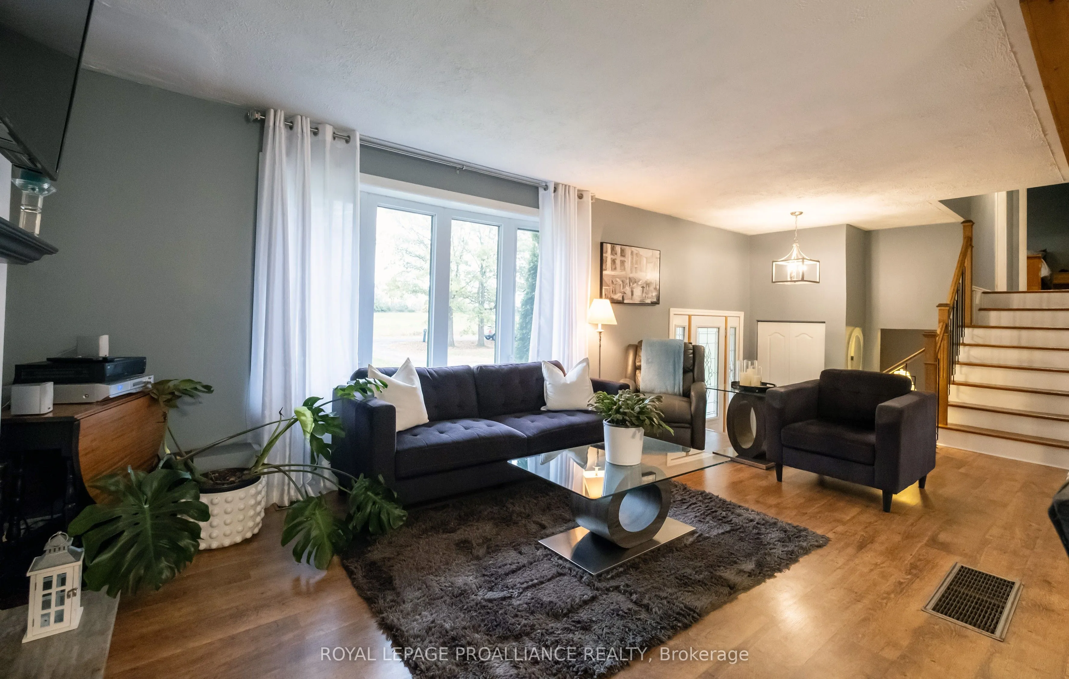 208 Ritz Road