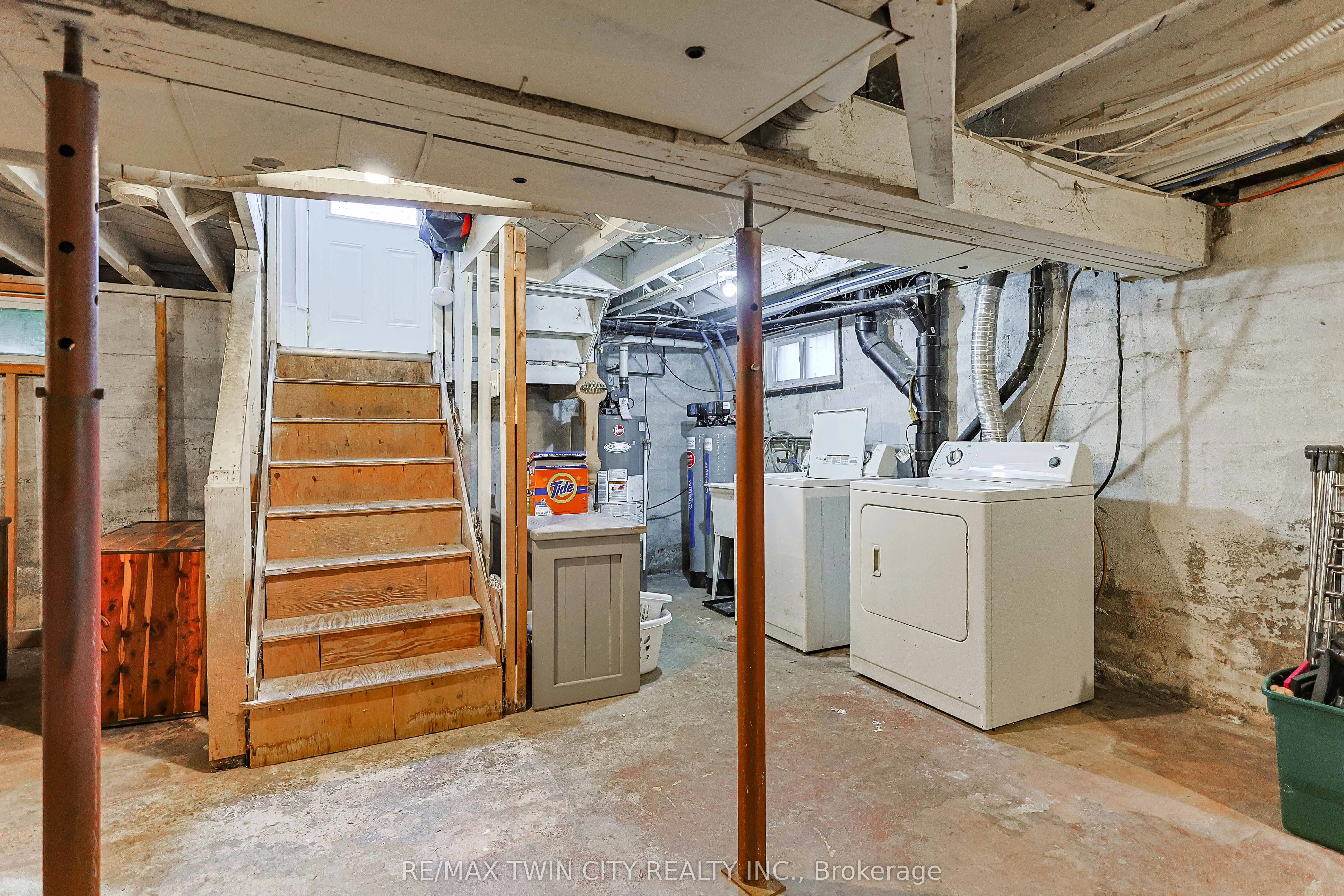 83 Baldwin Avenue