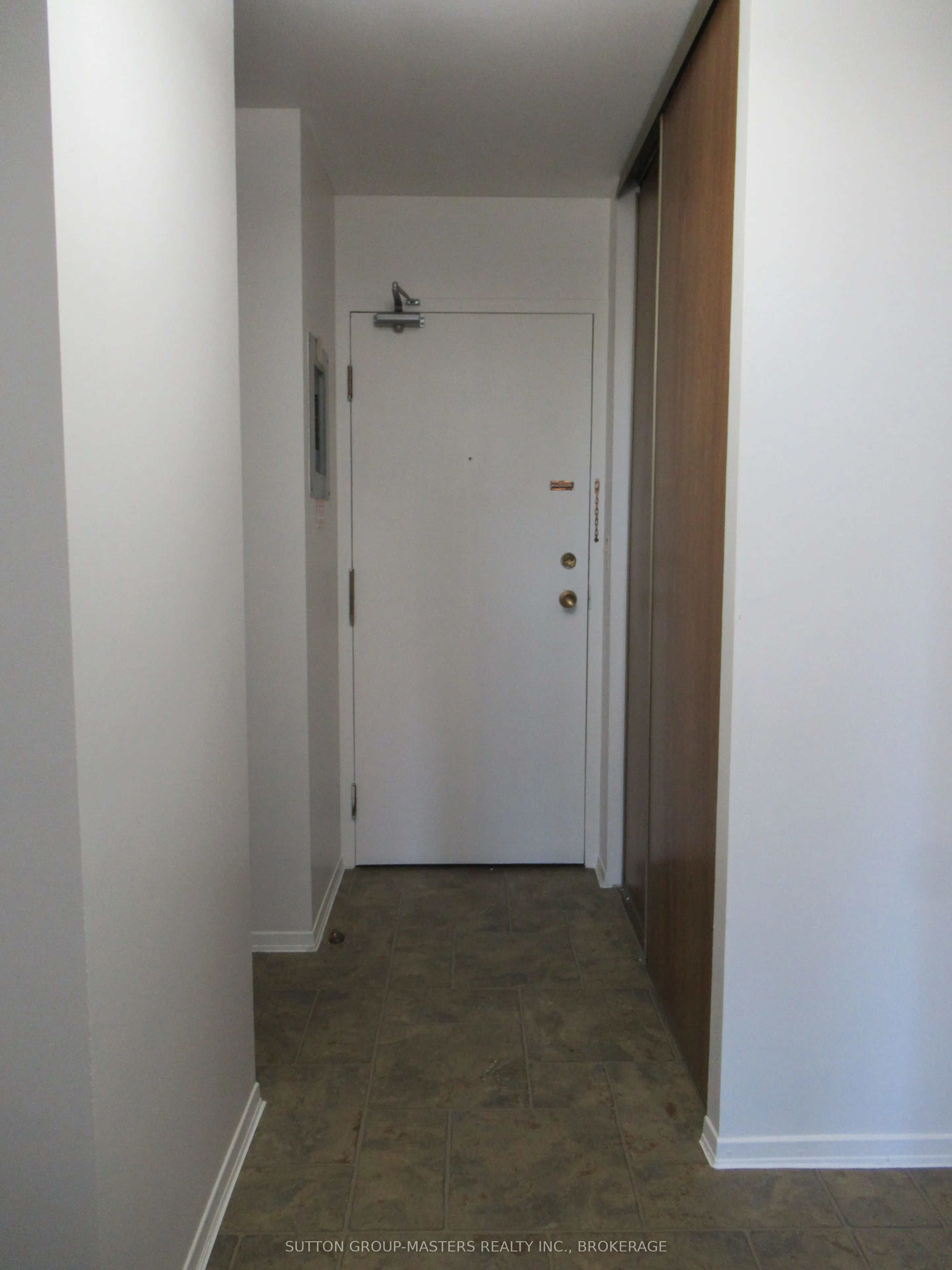 17 Eldon Hall Place, #503