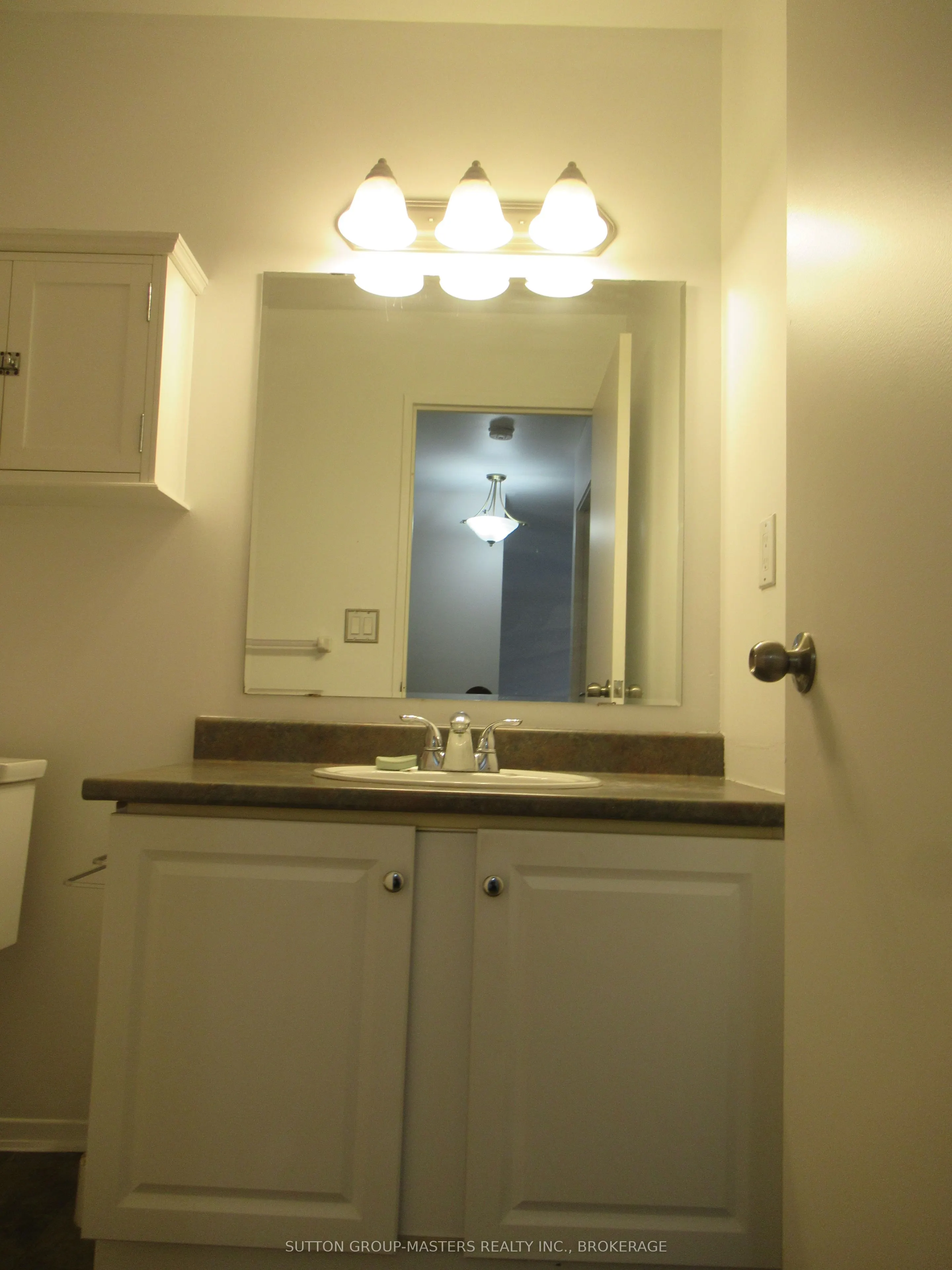 17 Eldon Hall Place, #503