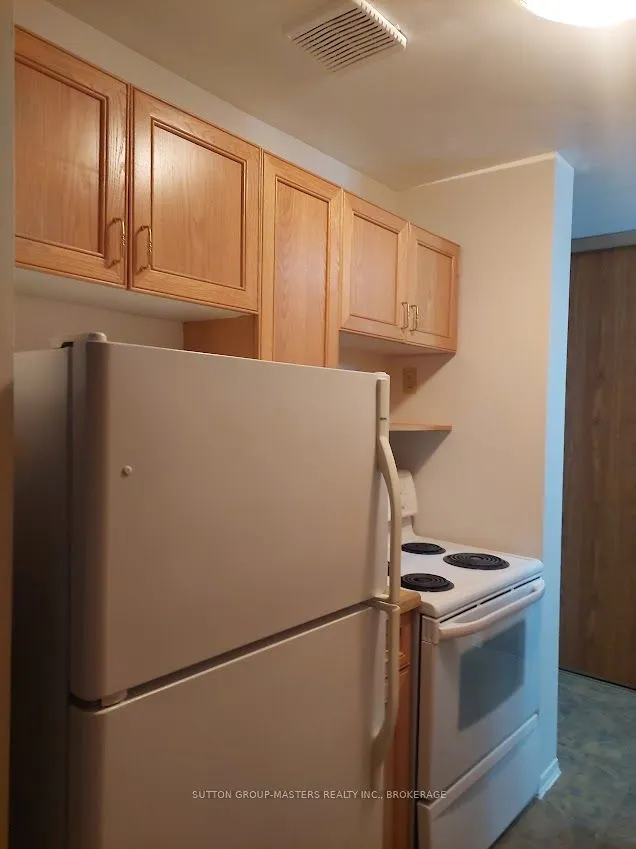 17 Eldon Hall Place, #503