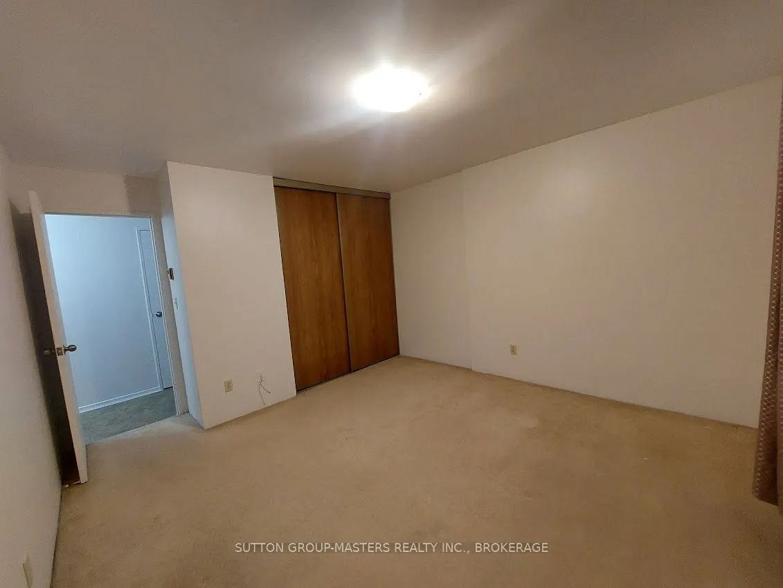 17 Eldon Hall Place, #503