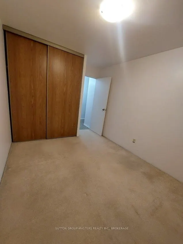 17 Eldon Hall Place, #503