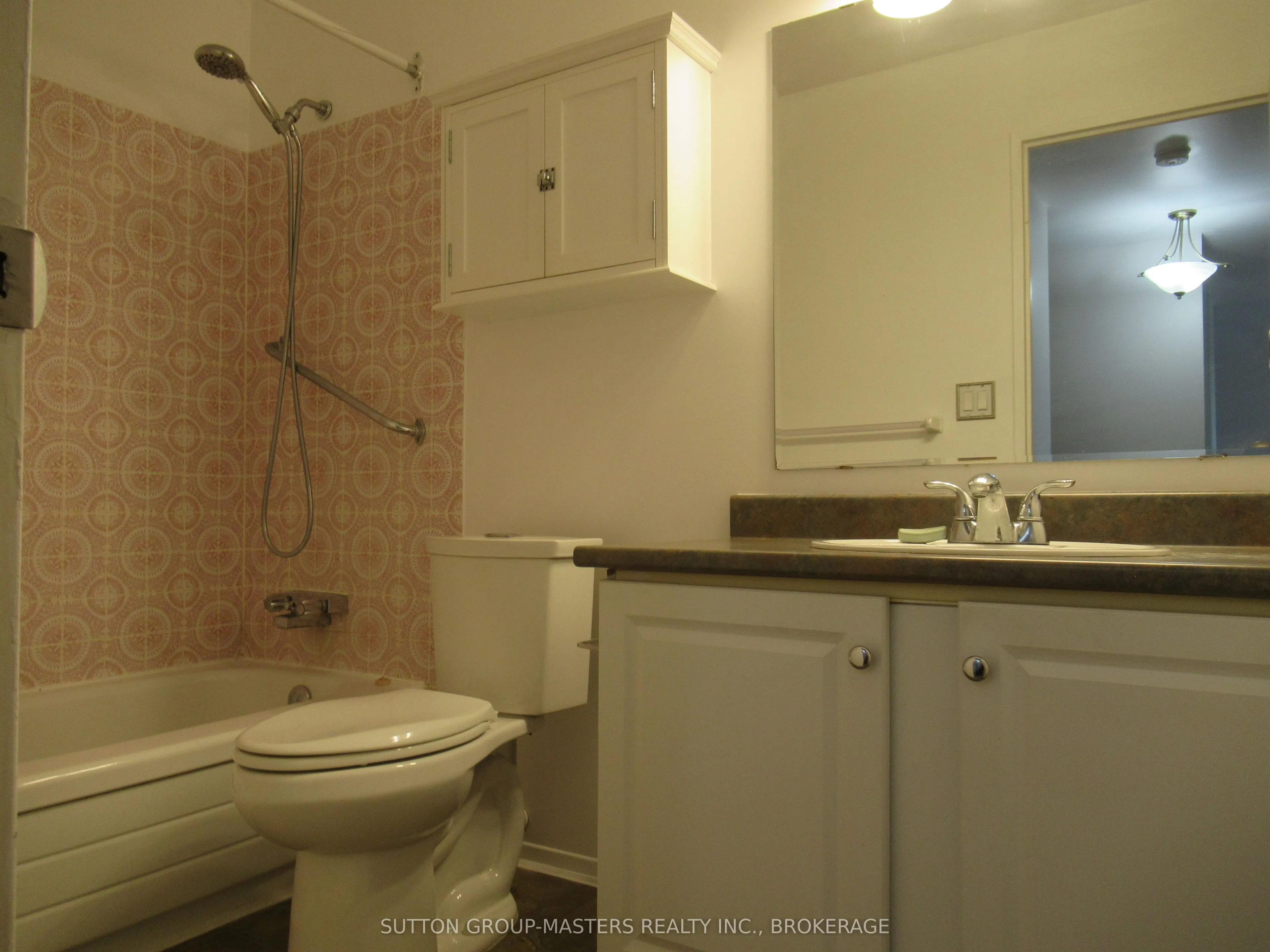 17 Eldon Hall Place, #503