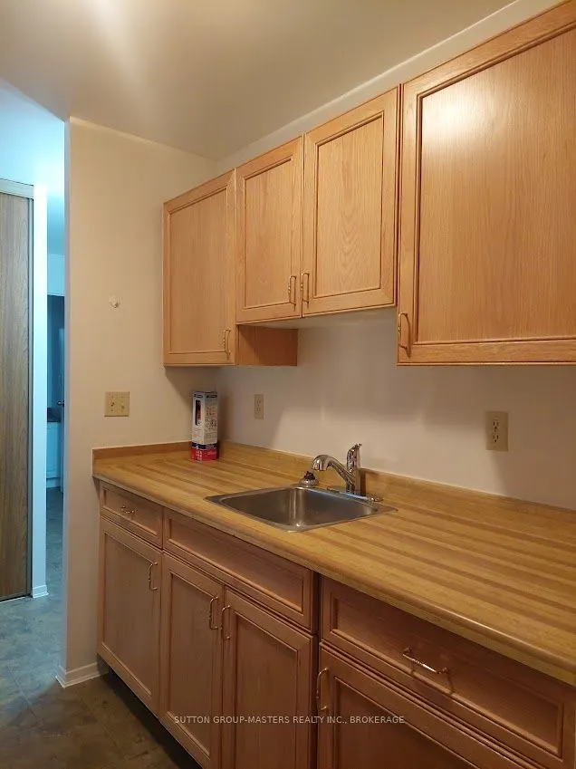 17 Eldon Hall Place, #503