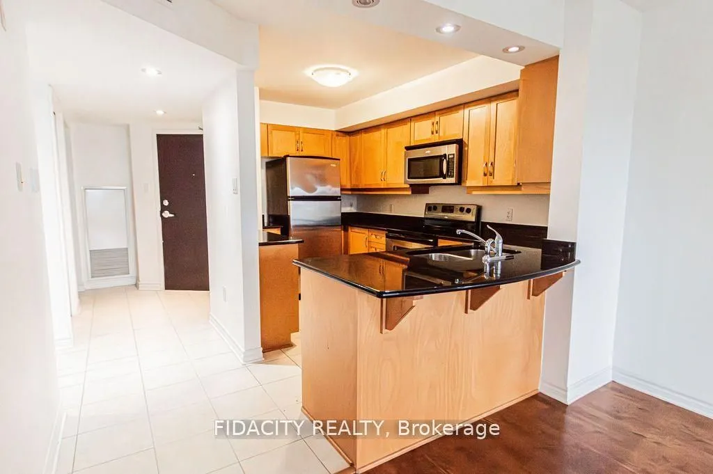 314 Central Park Drive, #511