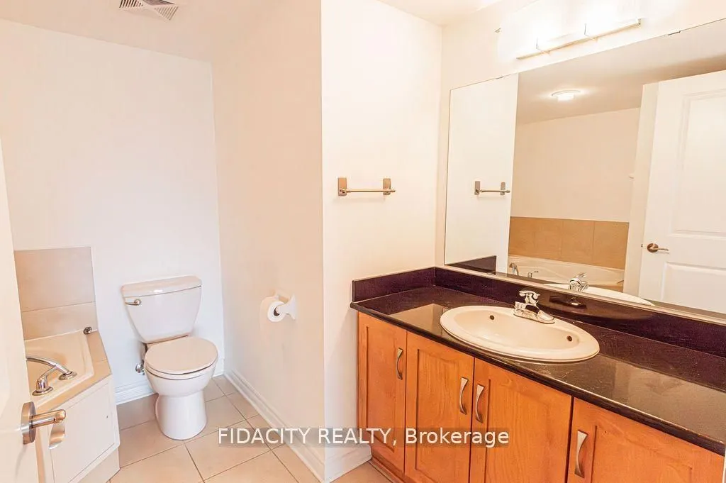 314 Central Park Drive, #511
