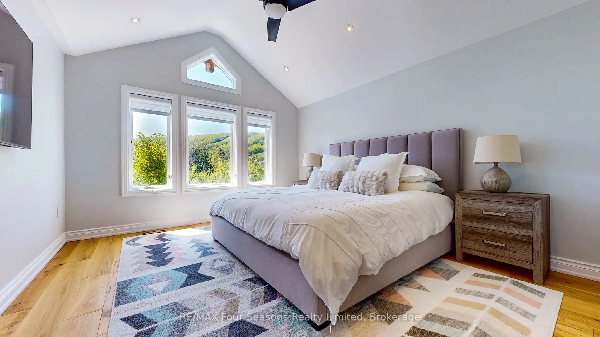 214 BLUESKI GEORGE Crescent, #26