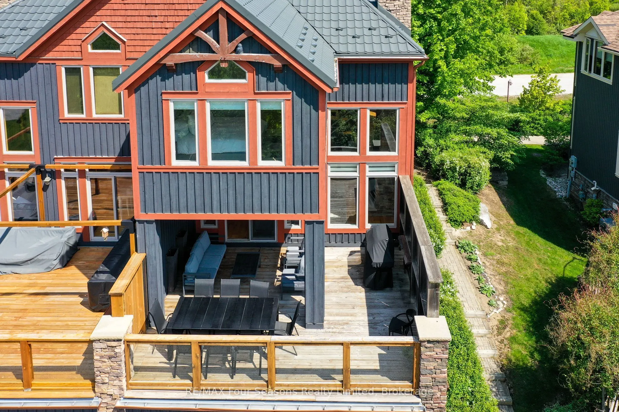 214 BLUESKI GEORGE Crescent, #26
