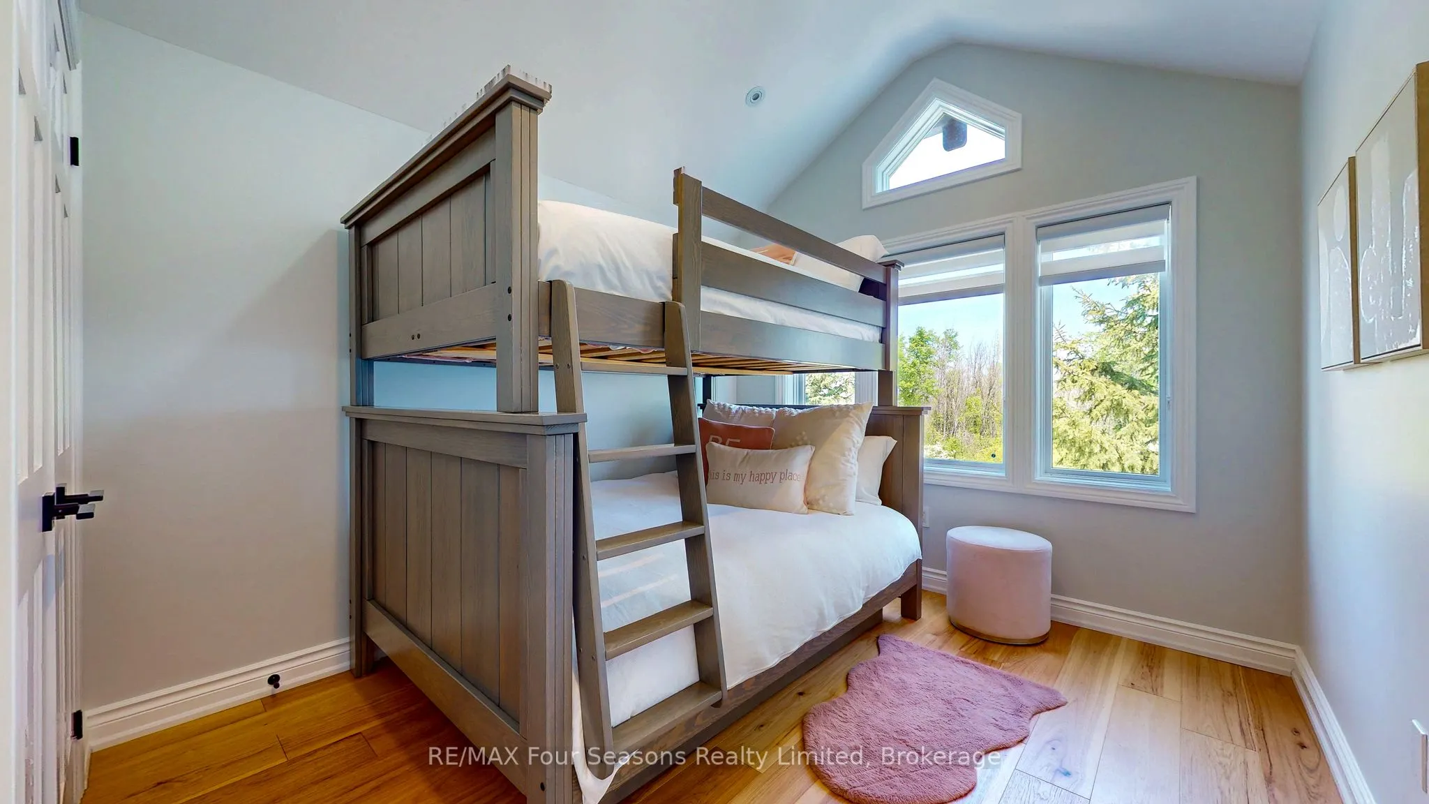 214 BLUESKI GEORGE Crescent, #26