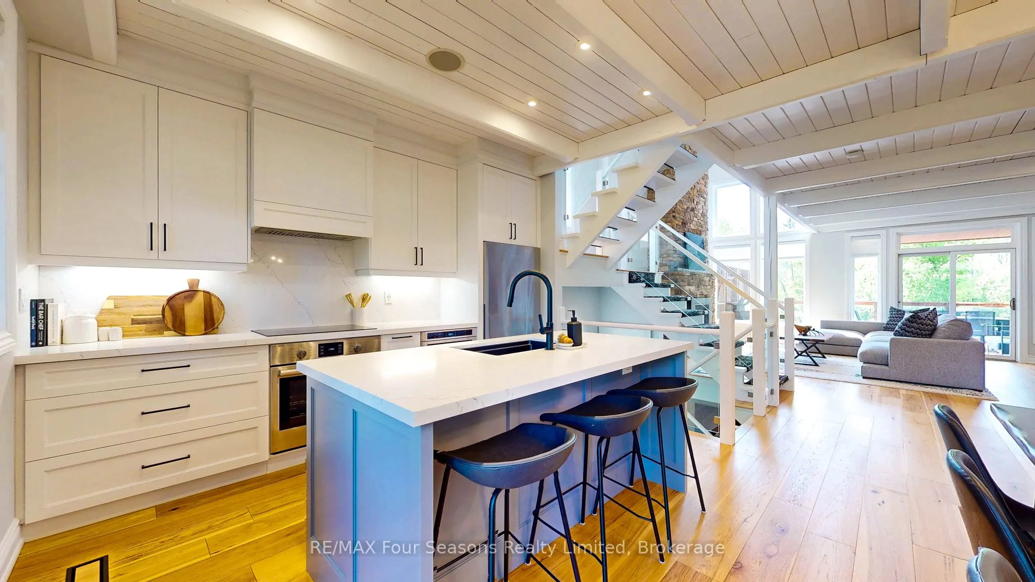 214 BLUESKI GEORGE Crescent, #26