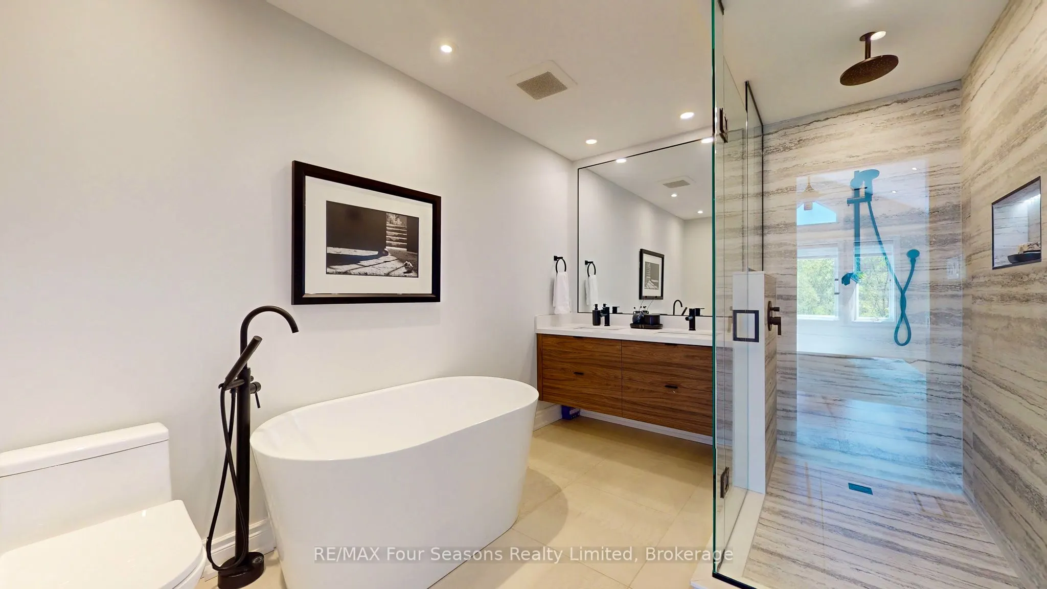 214 BLUESKI GEORGE Crescent, #26