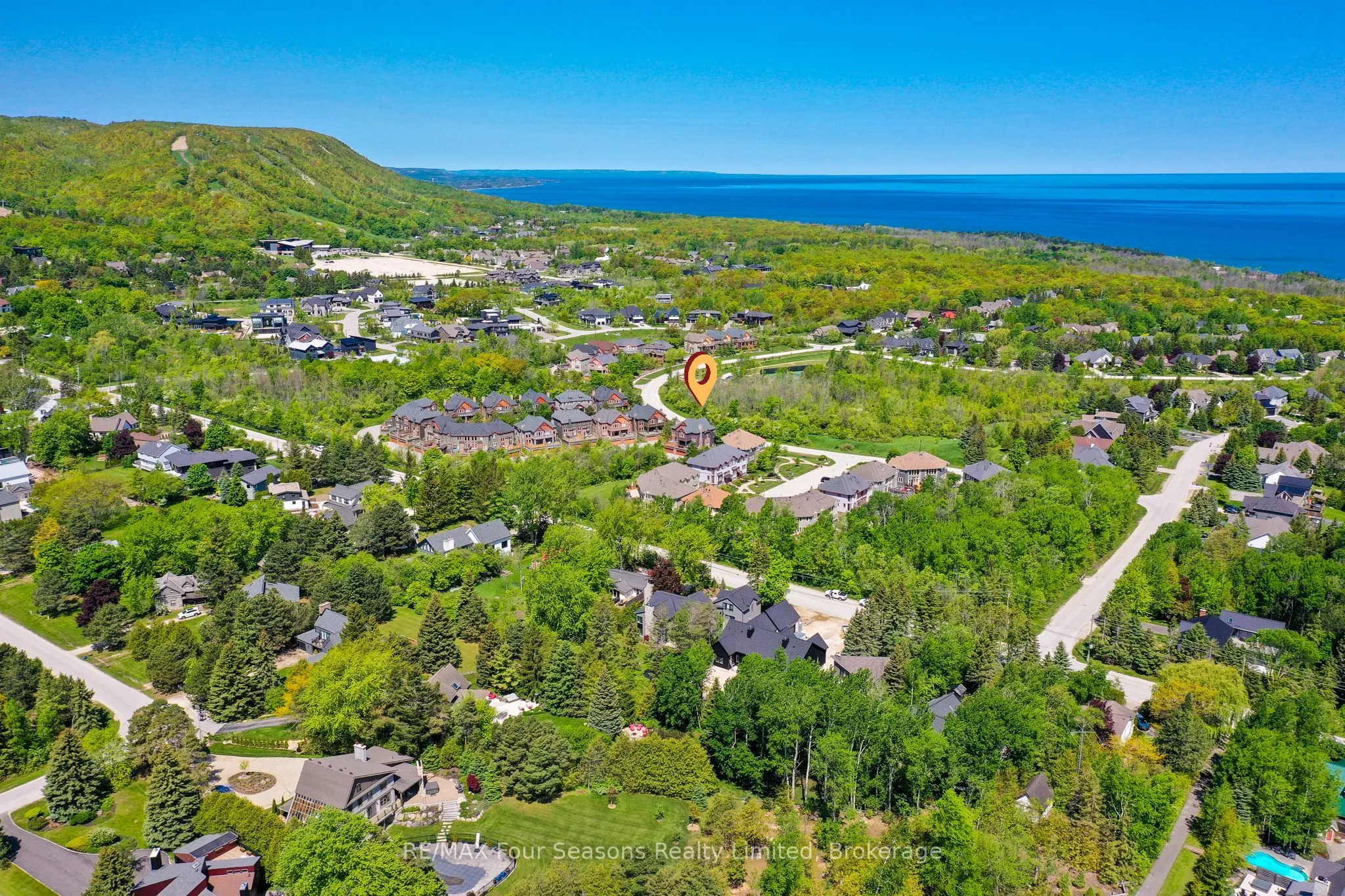 214 BLUESKI GEORGE Crescent, #26