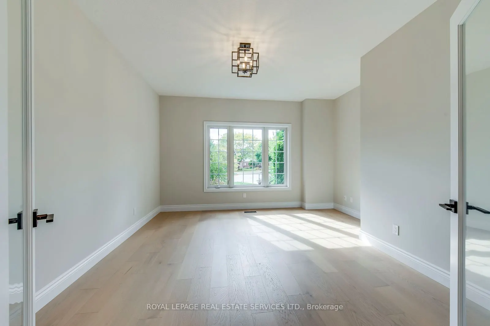 38 Moraine Walk