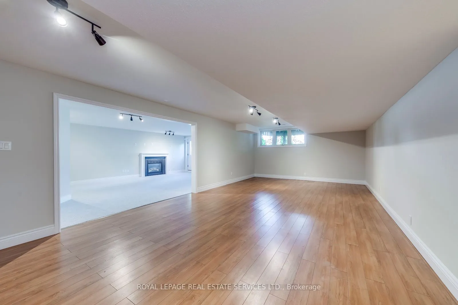 38 Moraine Walk