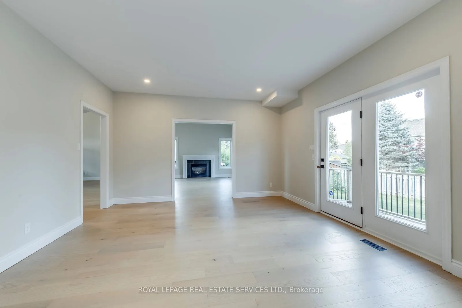 38 Moraine Walk