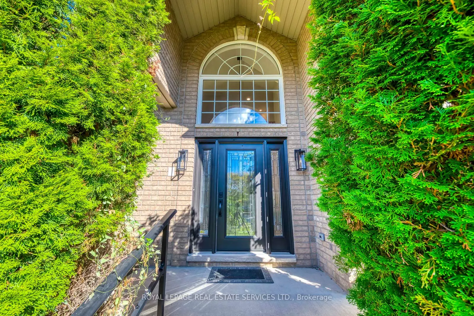 38 Moraine Walk