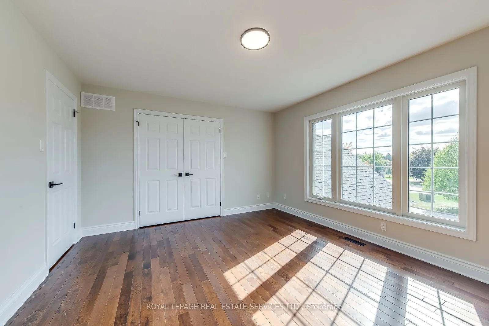 38 Moraine Walk