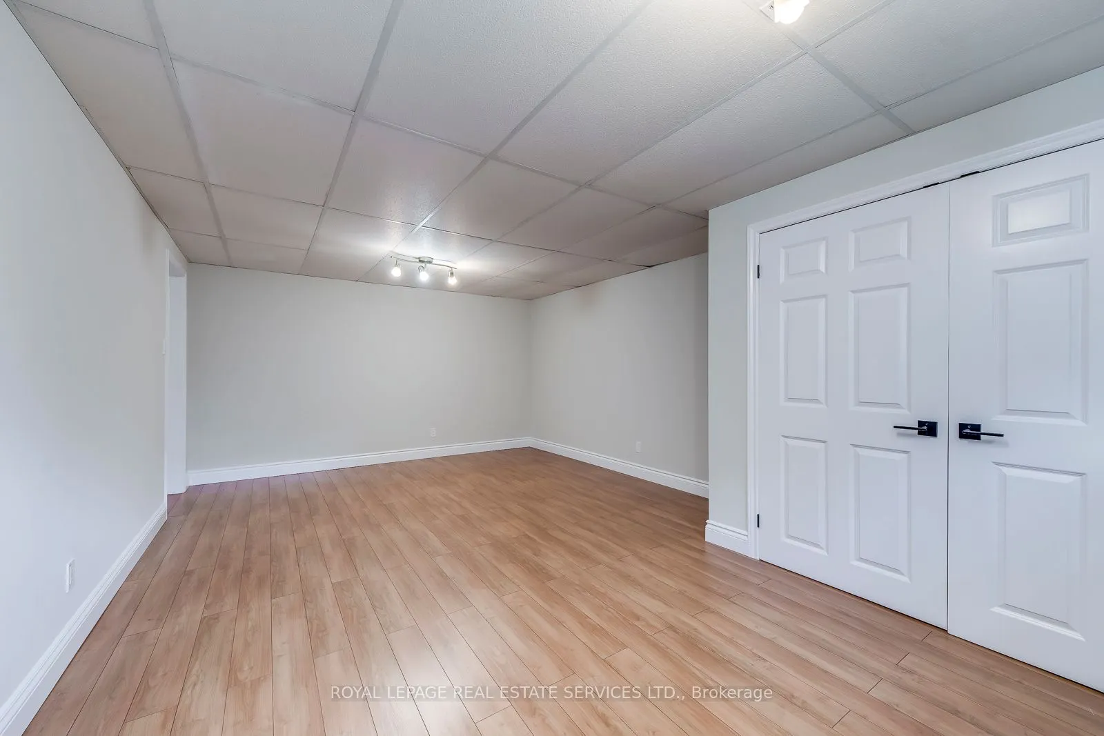 38 Moraine Walk