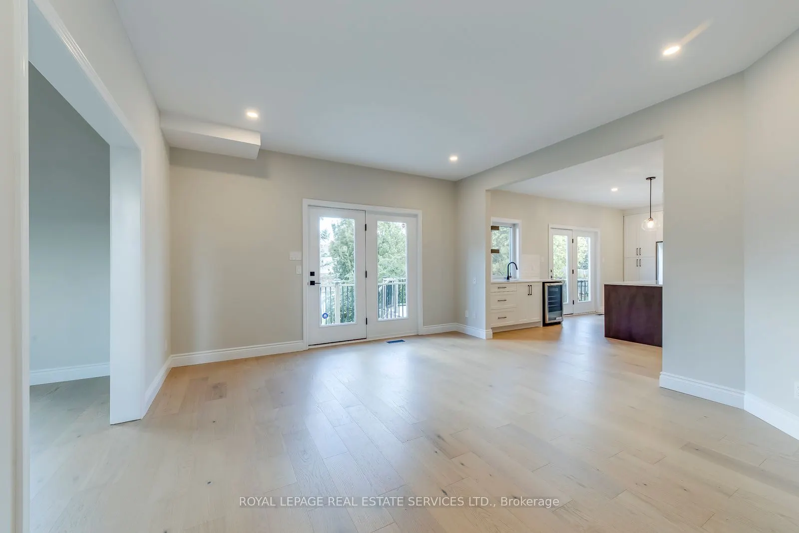 38 Moraine Walk