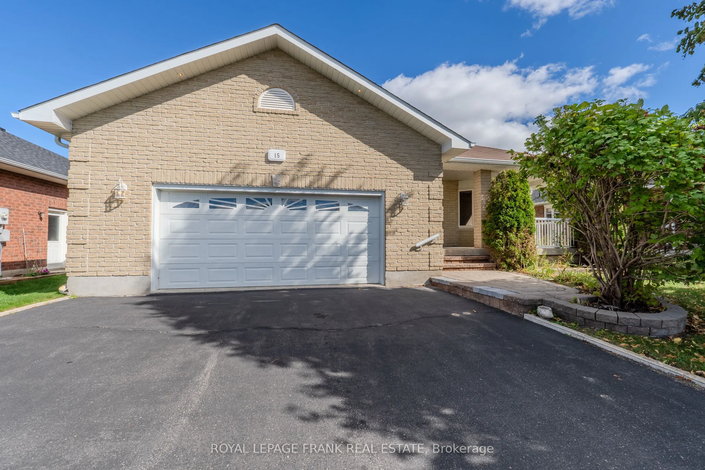15 Selena Street