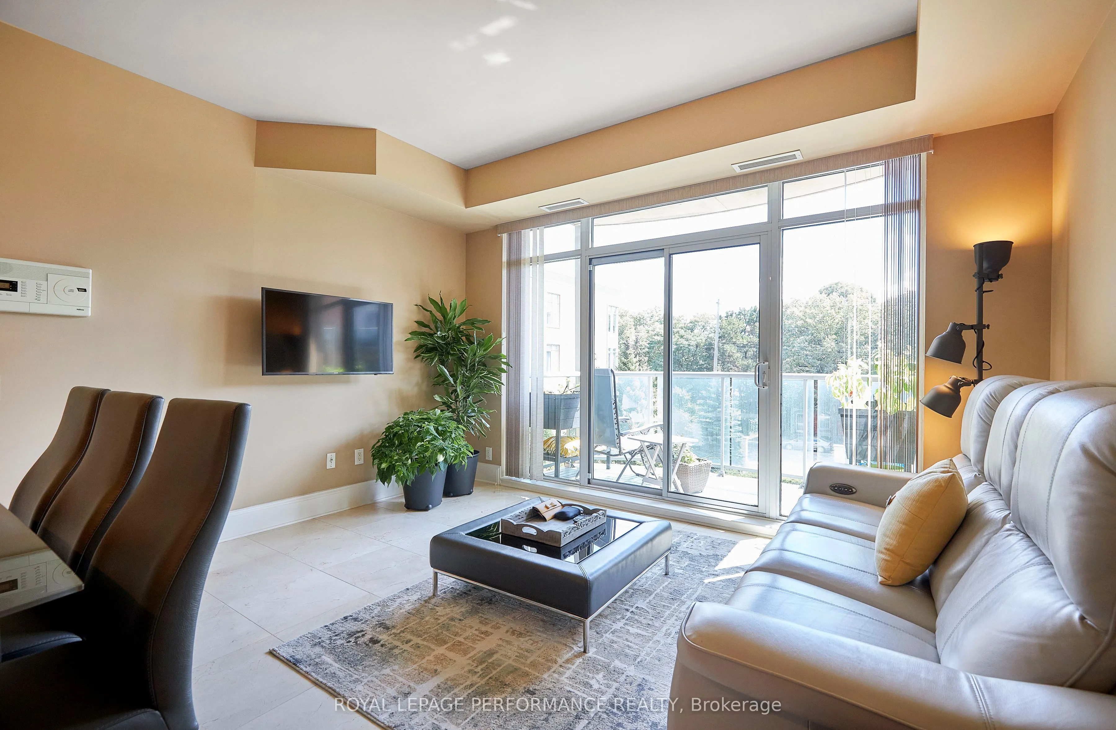 205 Bolton Street, #332