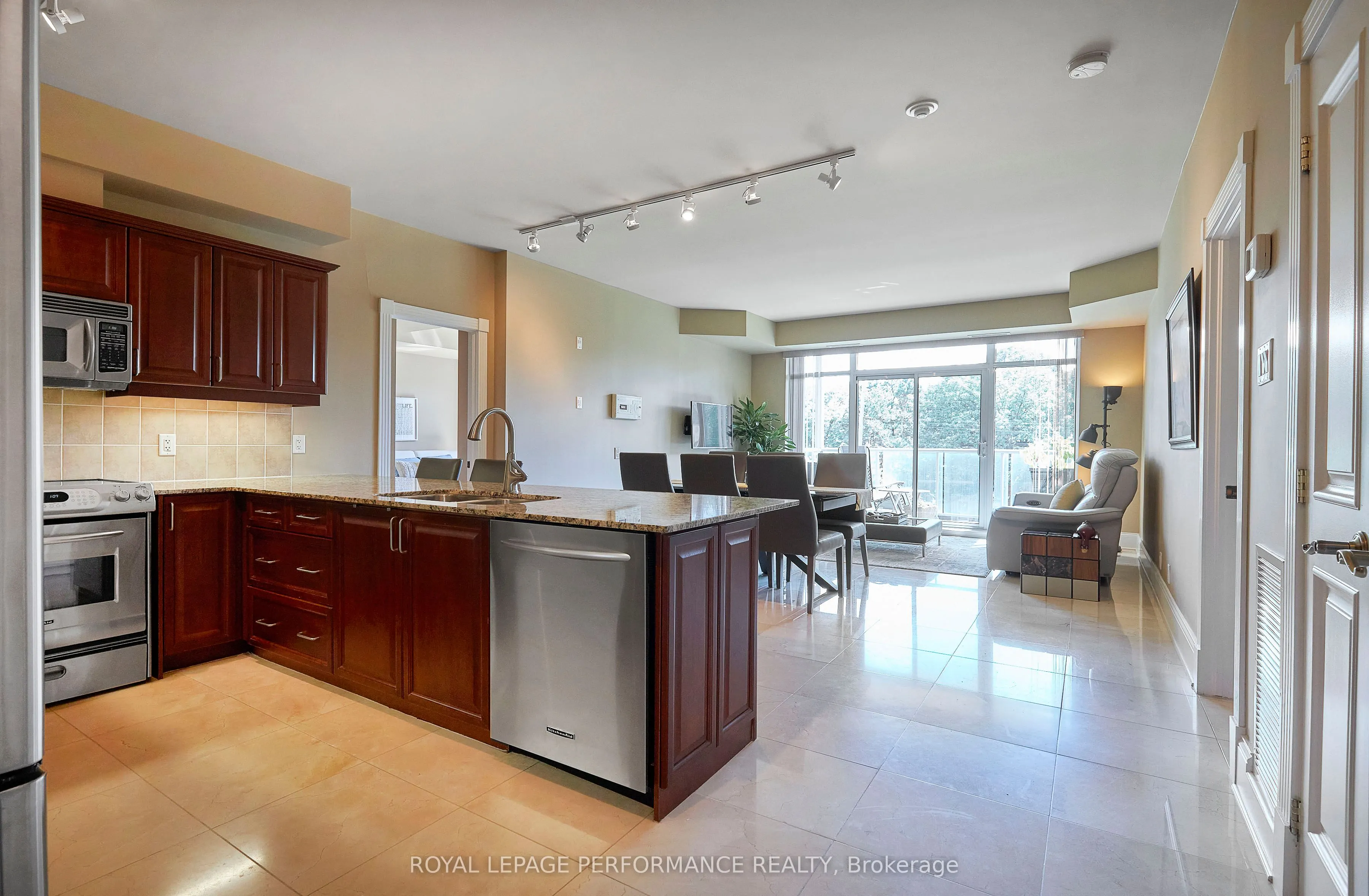 205 Bolton Street, #332