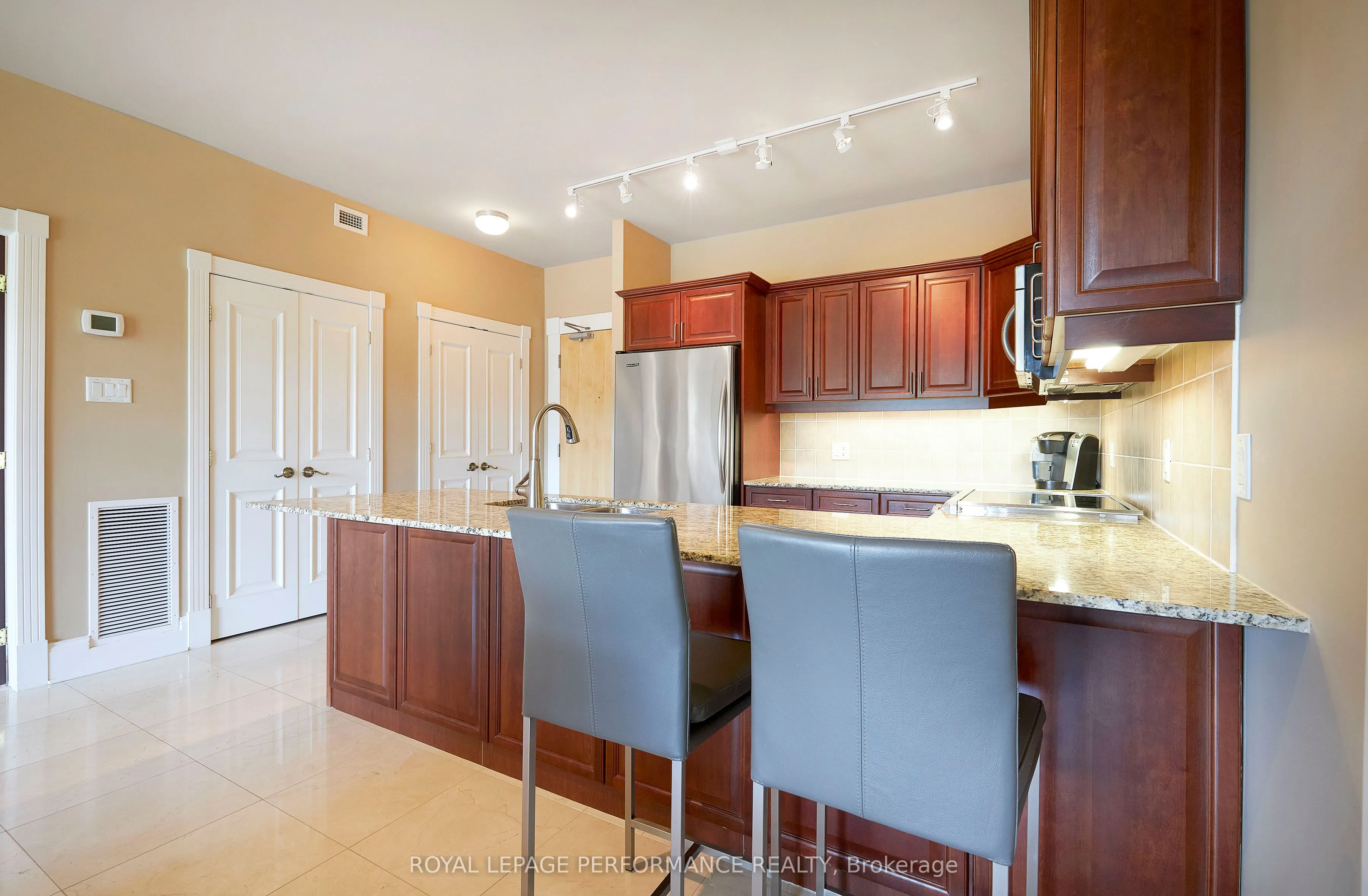 205 Bolton Street, #332