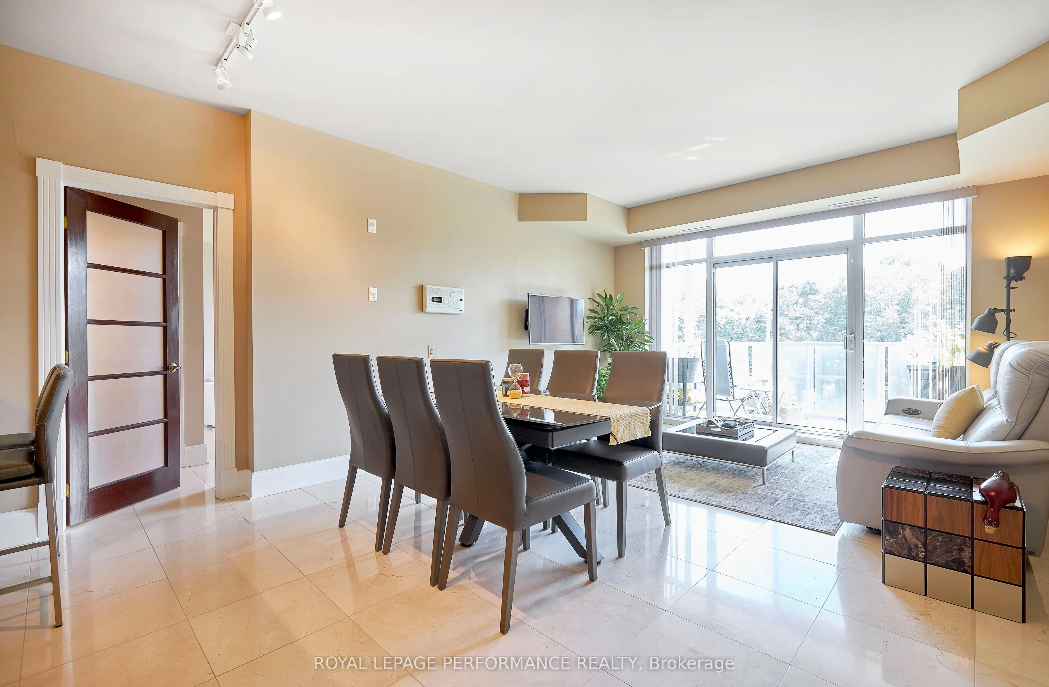 205 Bolton Street, #332