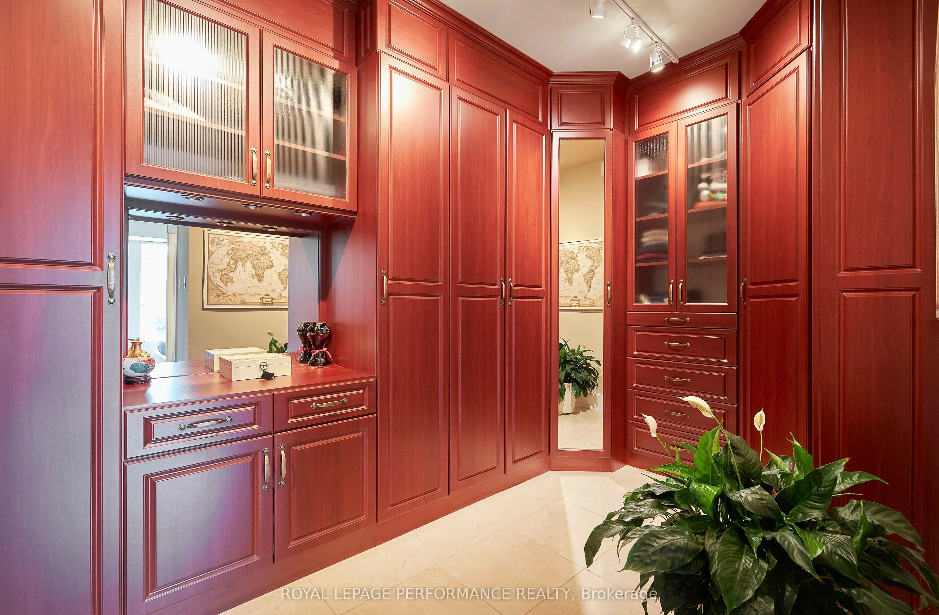 205 Bolton Street, #332