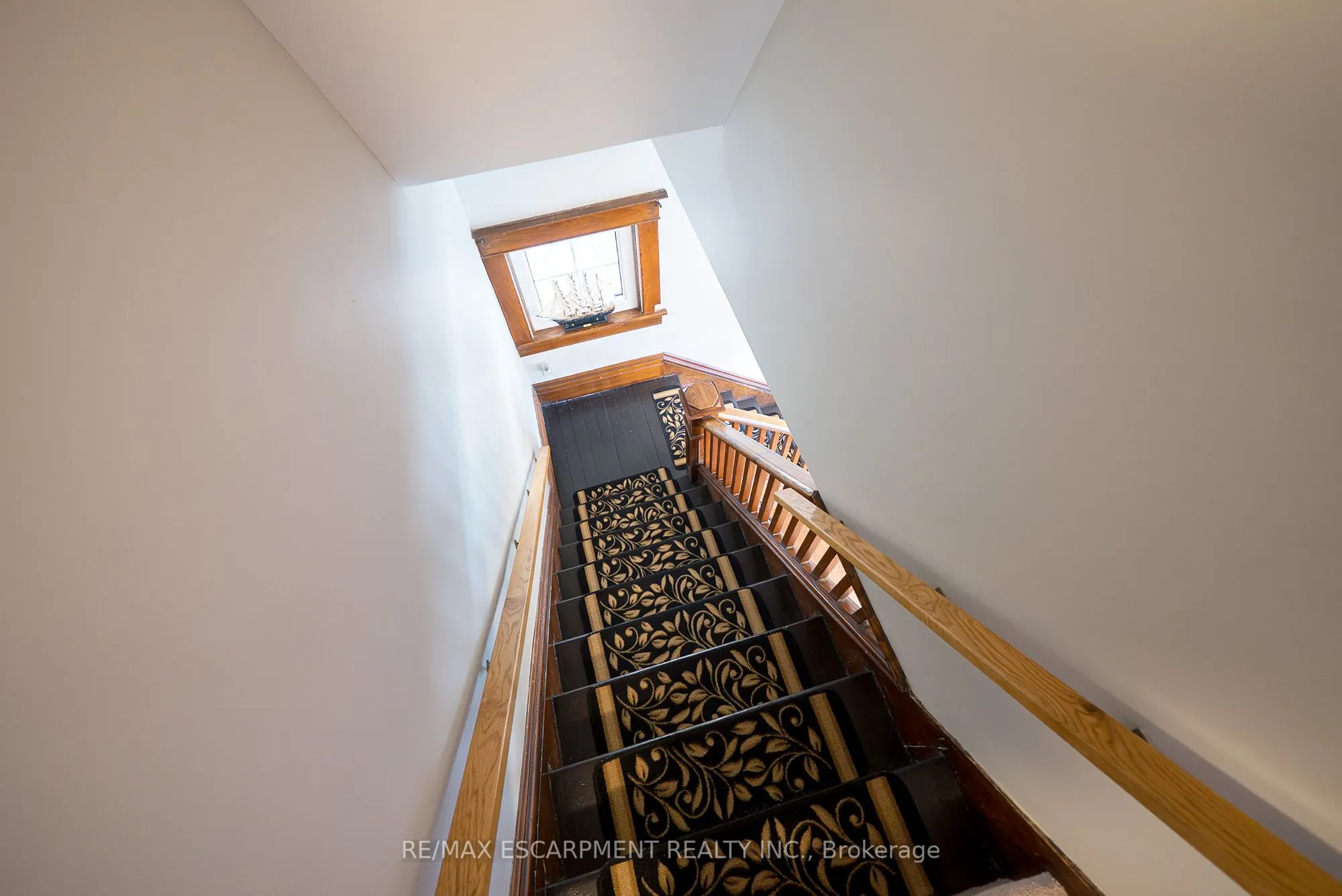 57 STOVER Street N