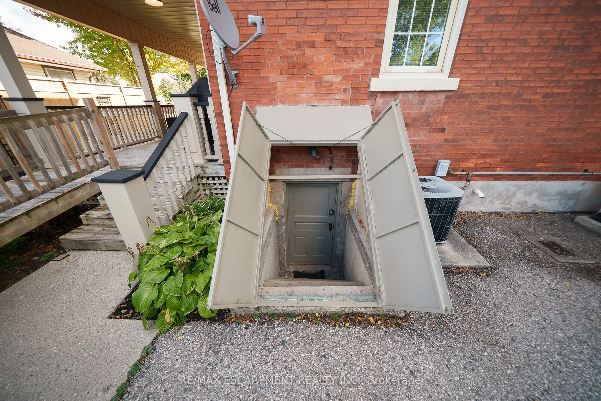 57 STOVER Street N