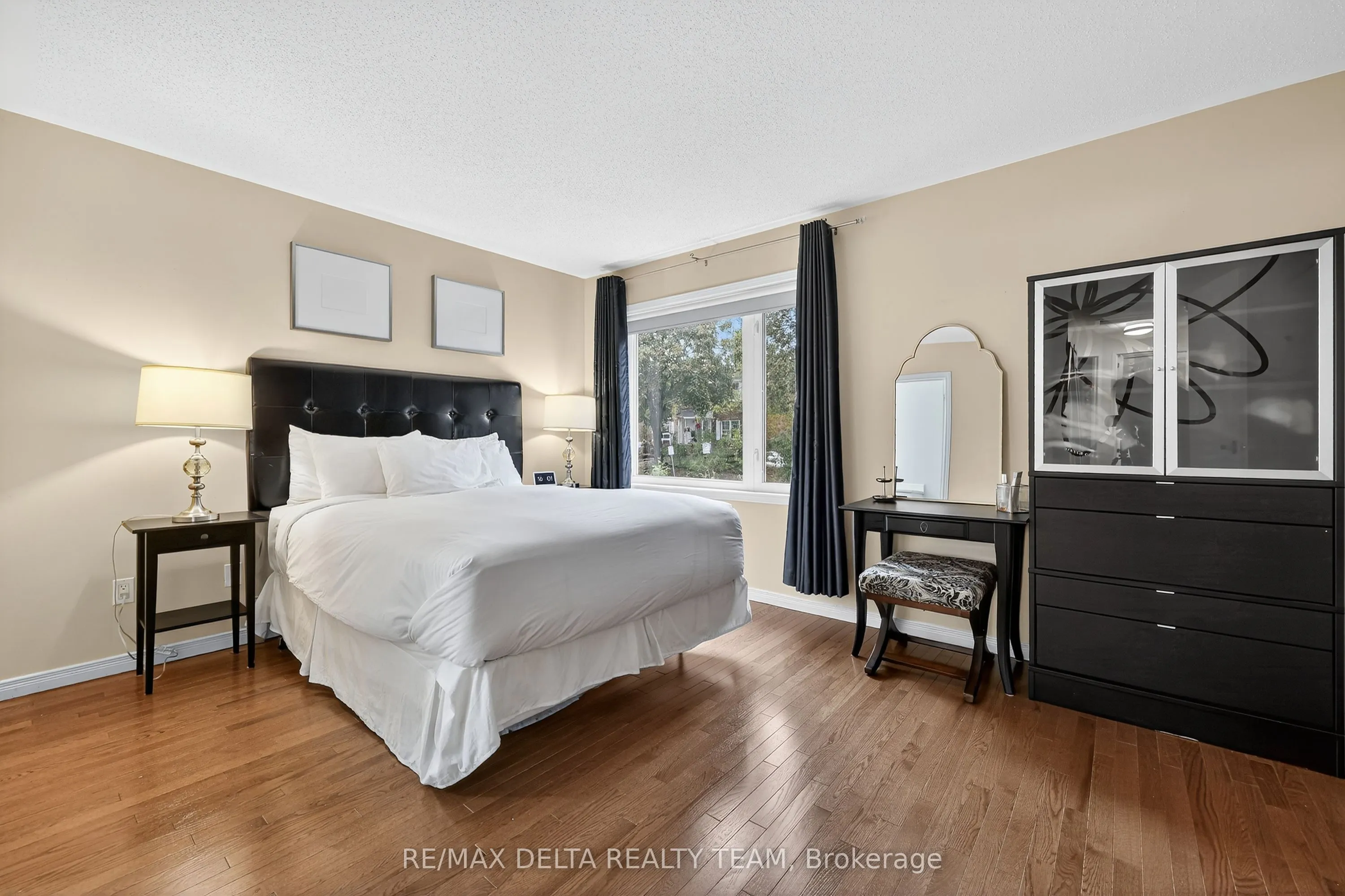 63 Highwood Private