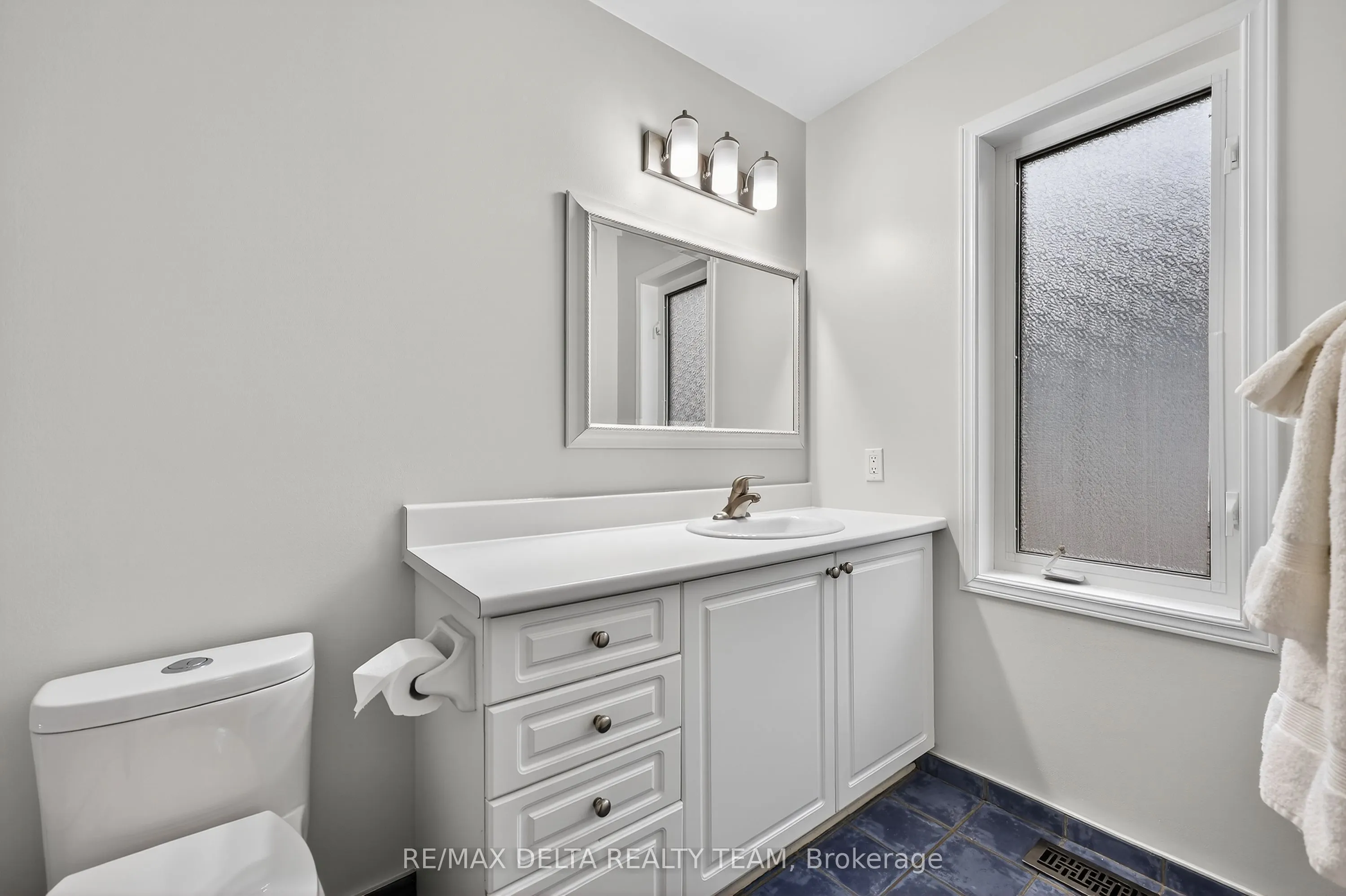 63 Highwood Private