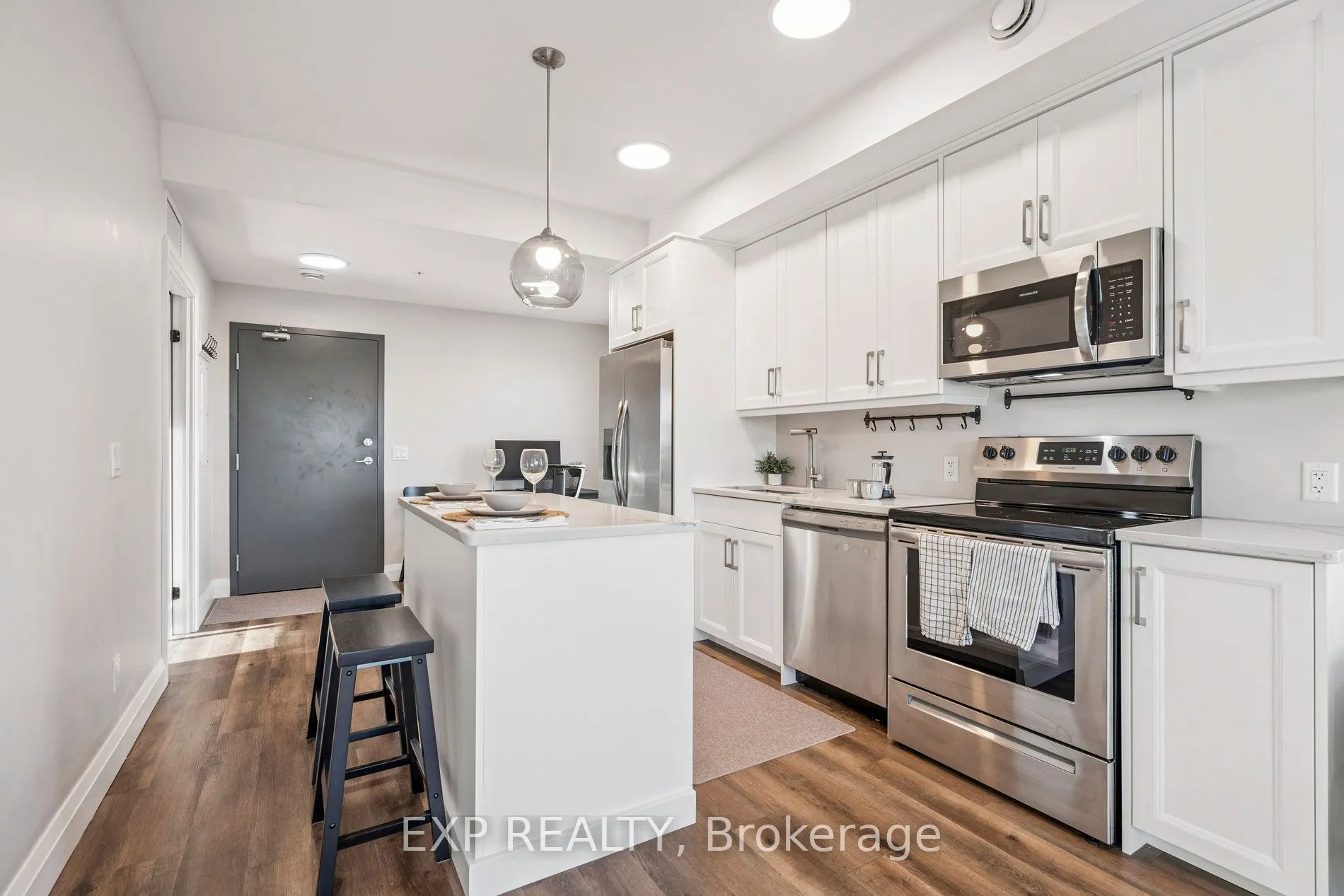 64 Main Street N, #316