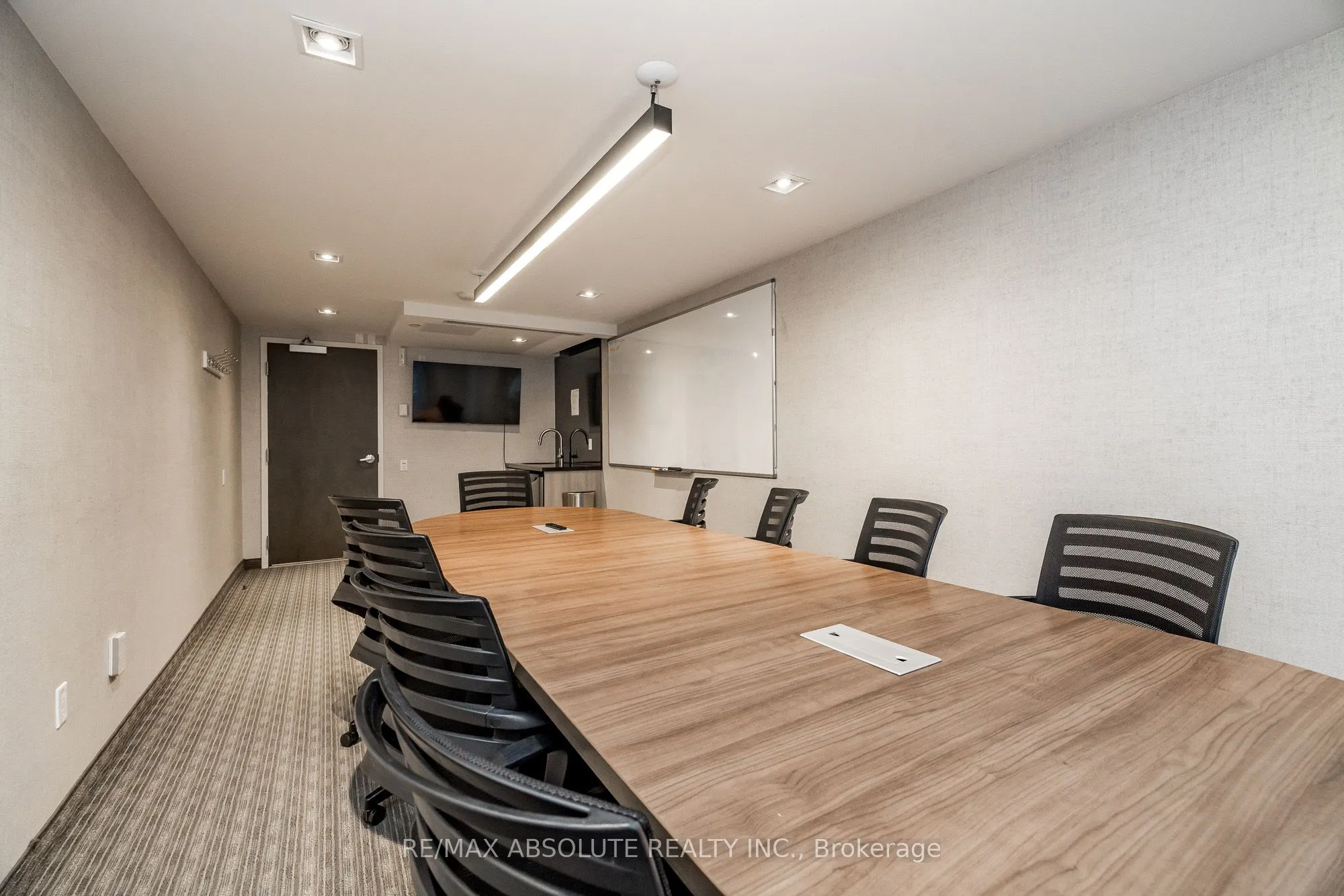 411 Mackay Street, #209