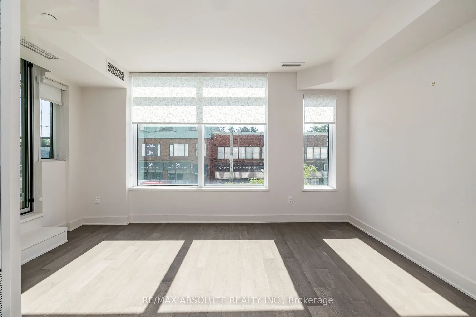411 Mackay Street, #209