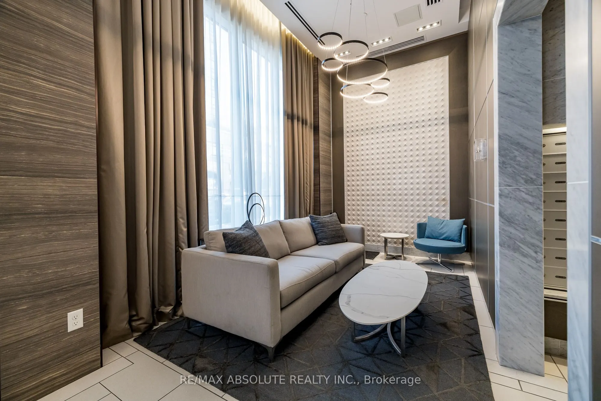411 Mackay Street, #209
