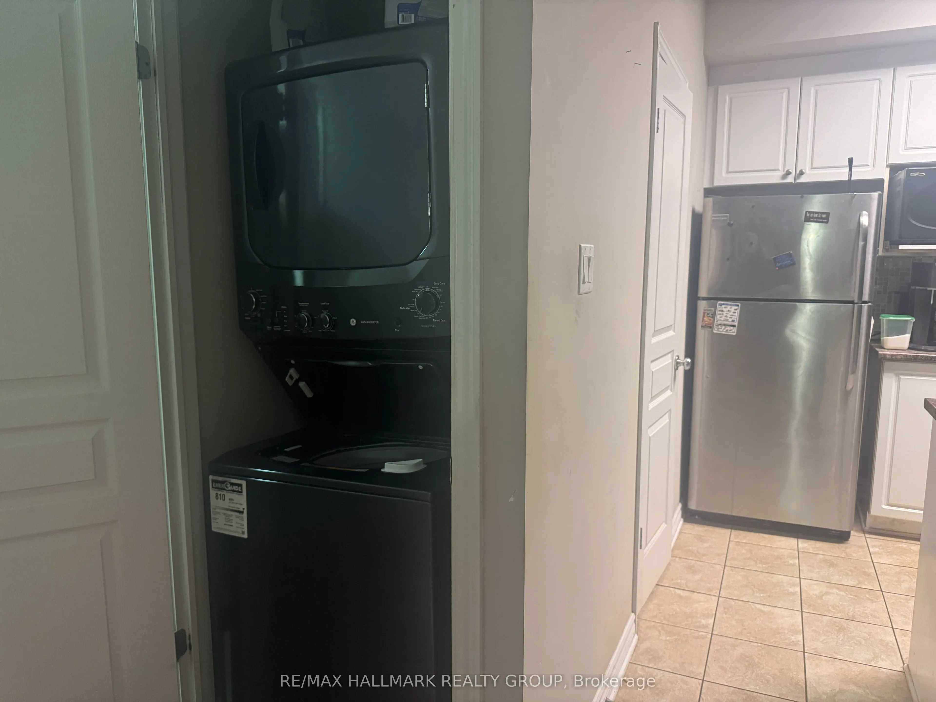 190 Hornchurch Lane, #B
