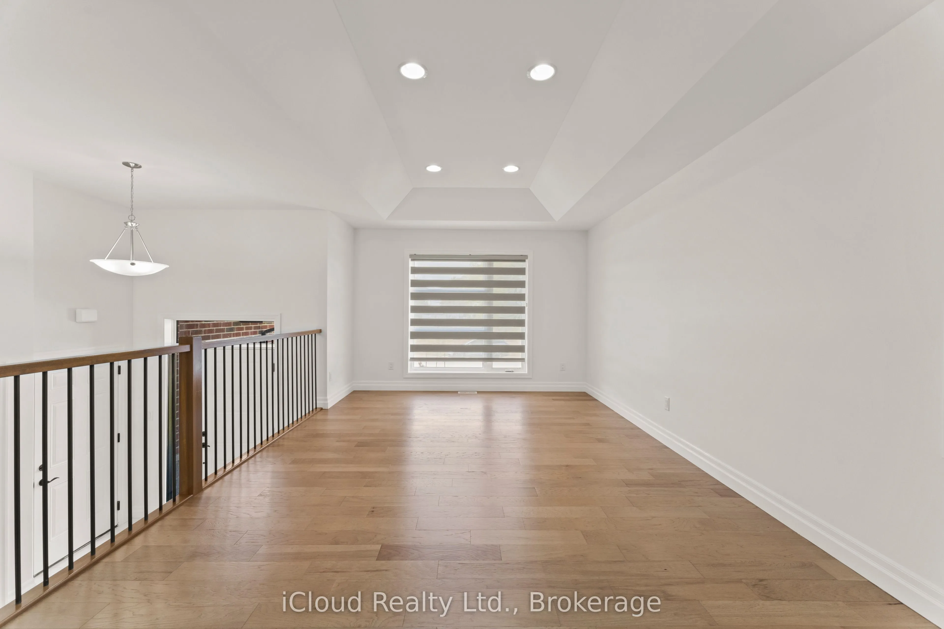 22 Kingsbridge Drive