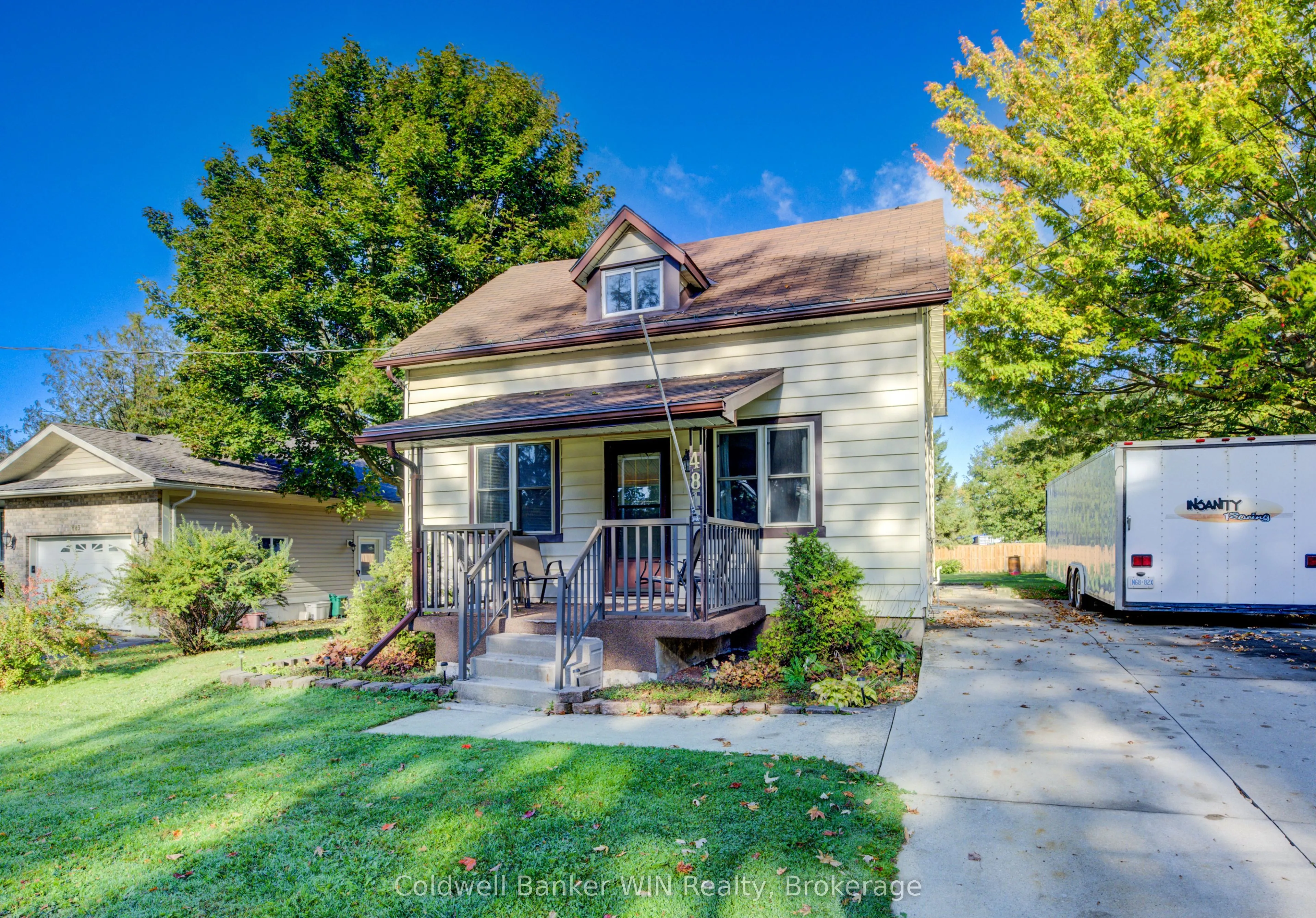 481 Birmingham Street W