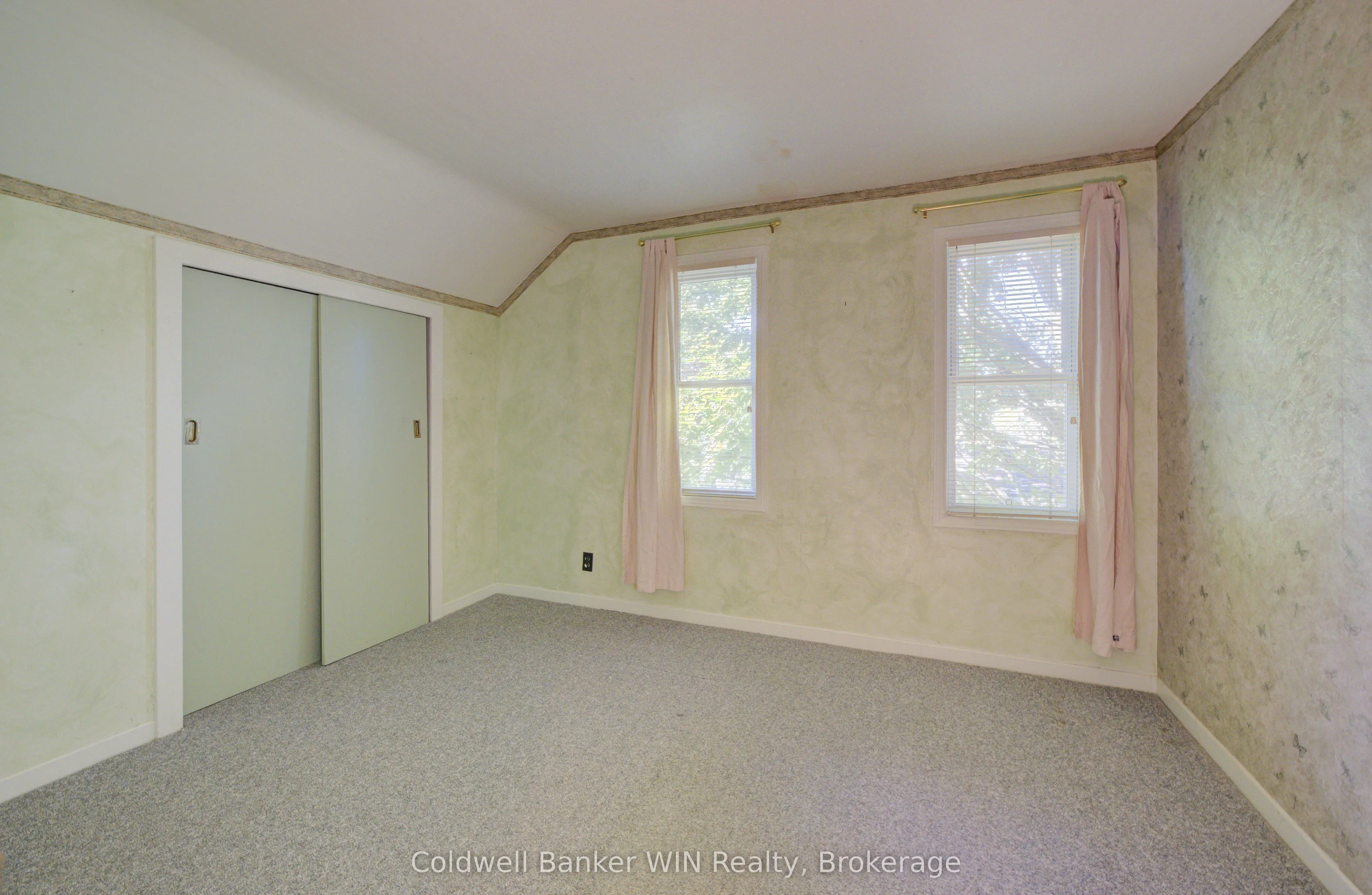 481 Birmingham Street W