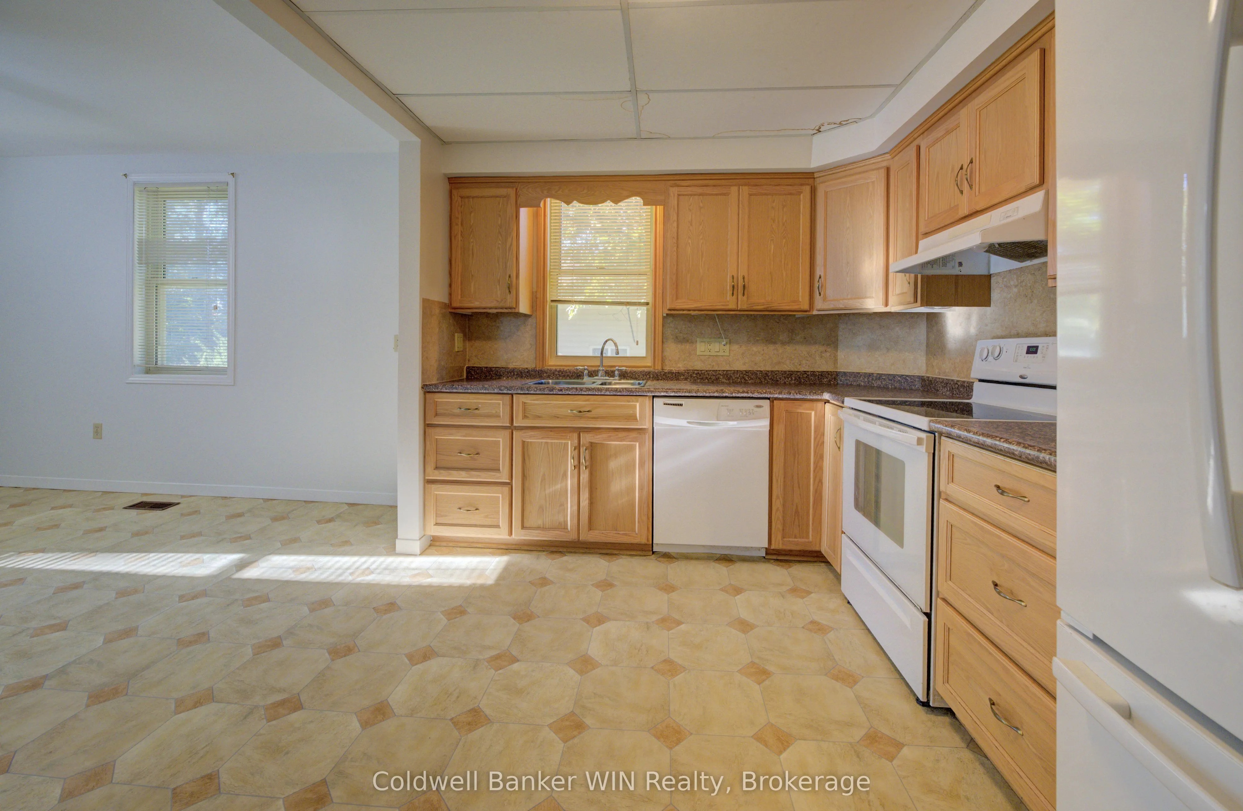 481 Birmingham Street W