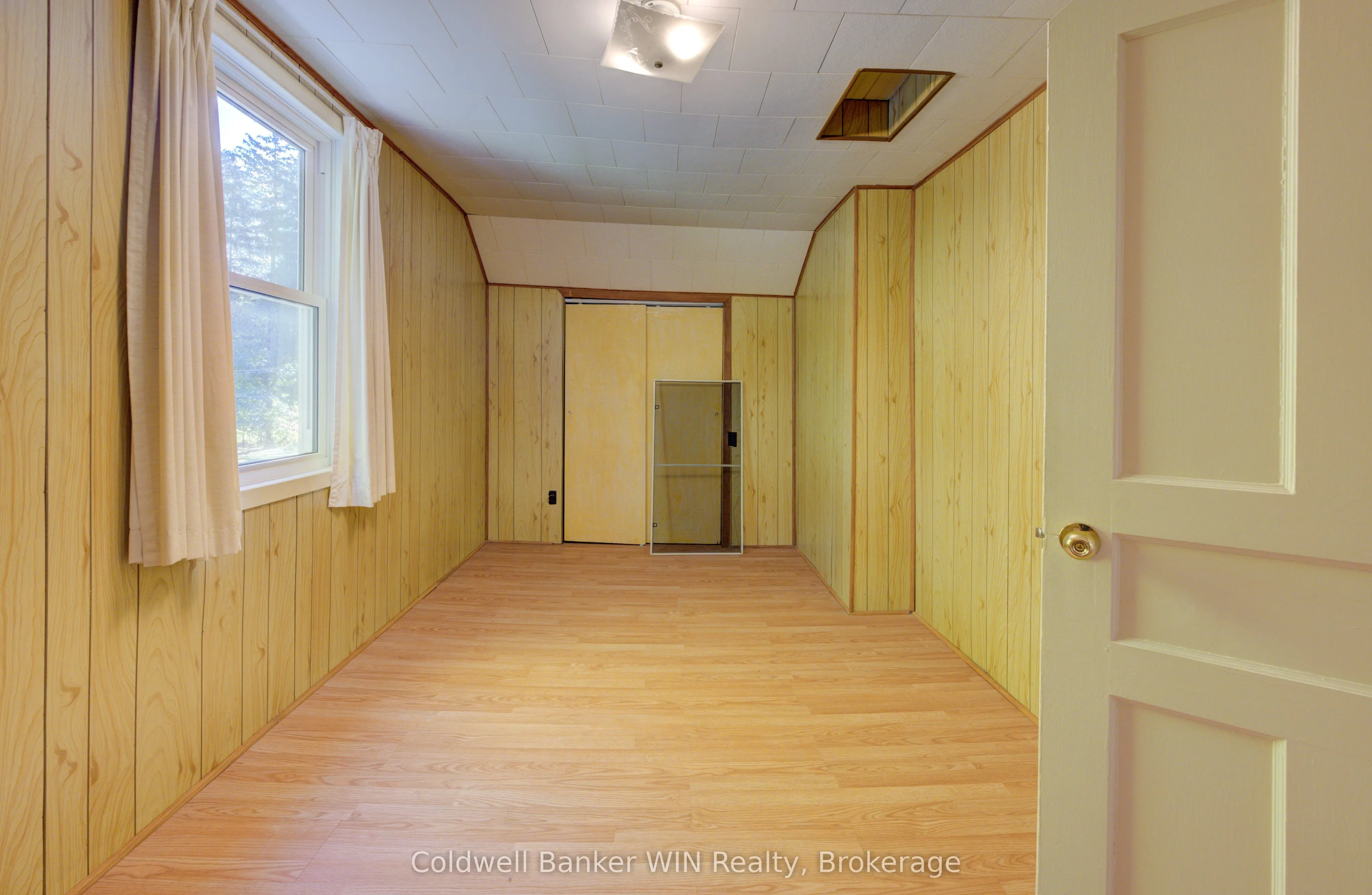 481 Birmingham Street W