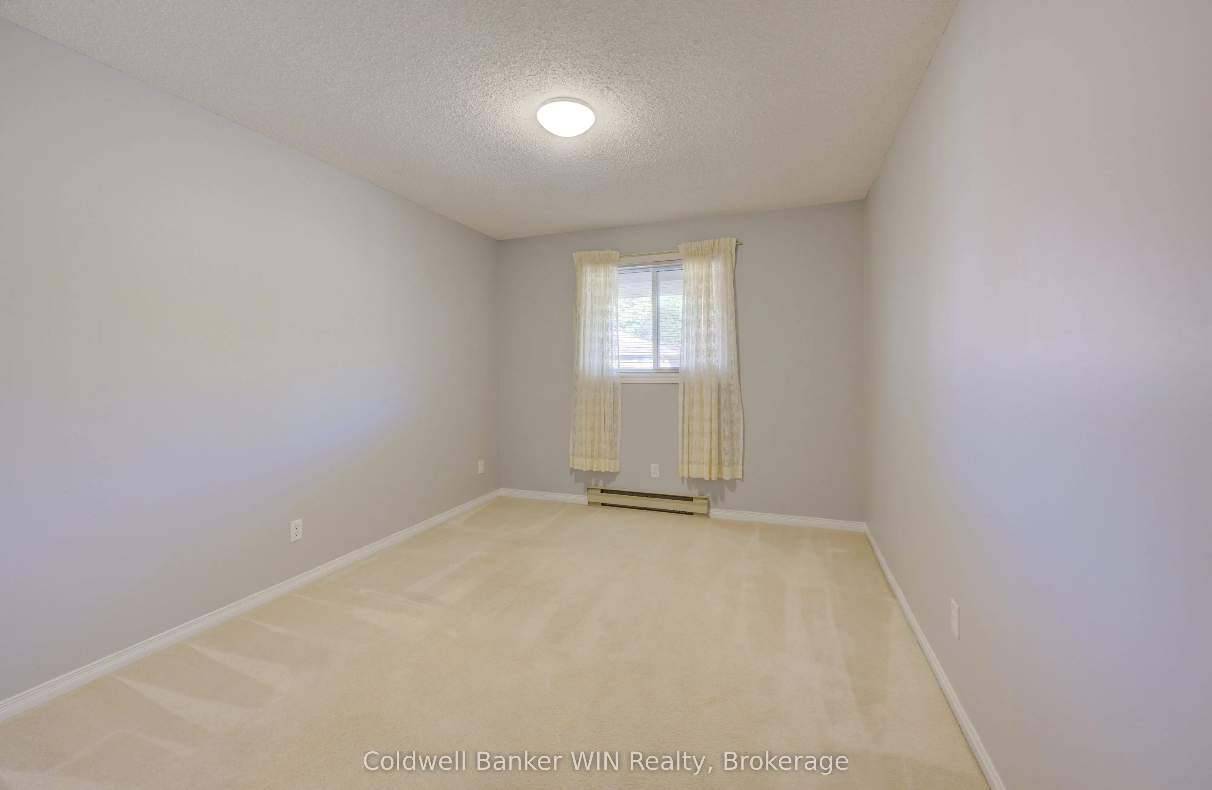 440 DURHAM Street W, #302