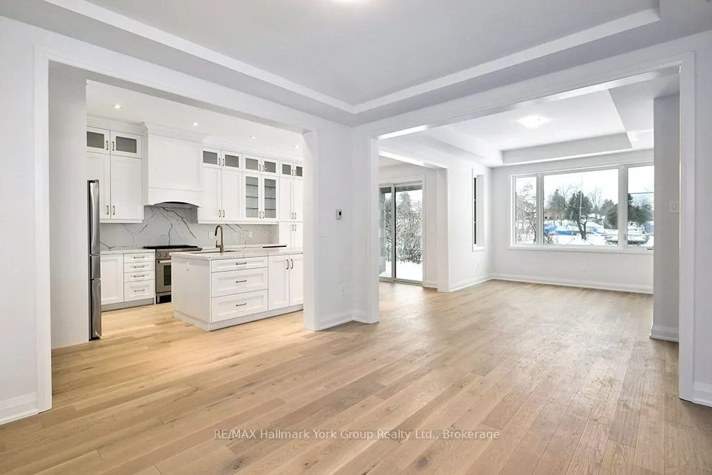 5-11 Bay Street E, #1