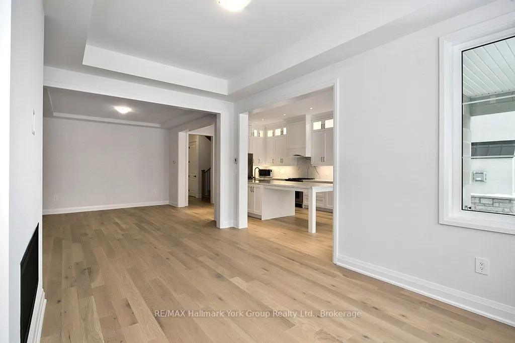 5-11 Bay Street E, #1