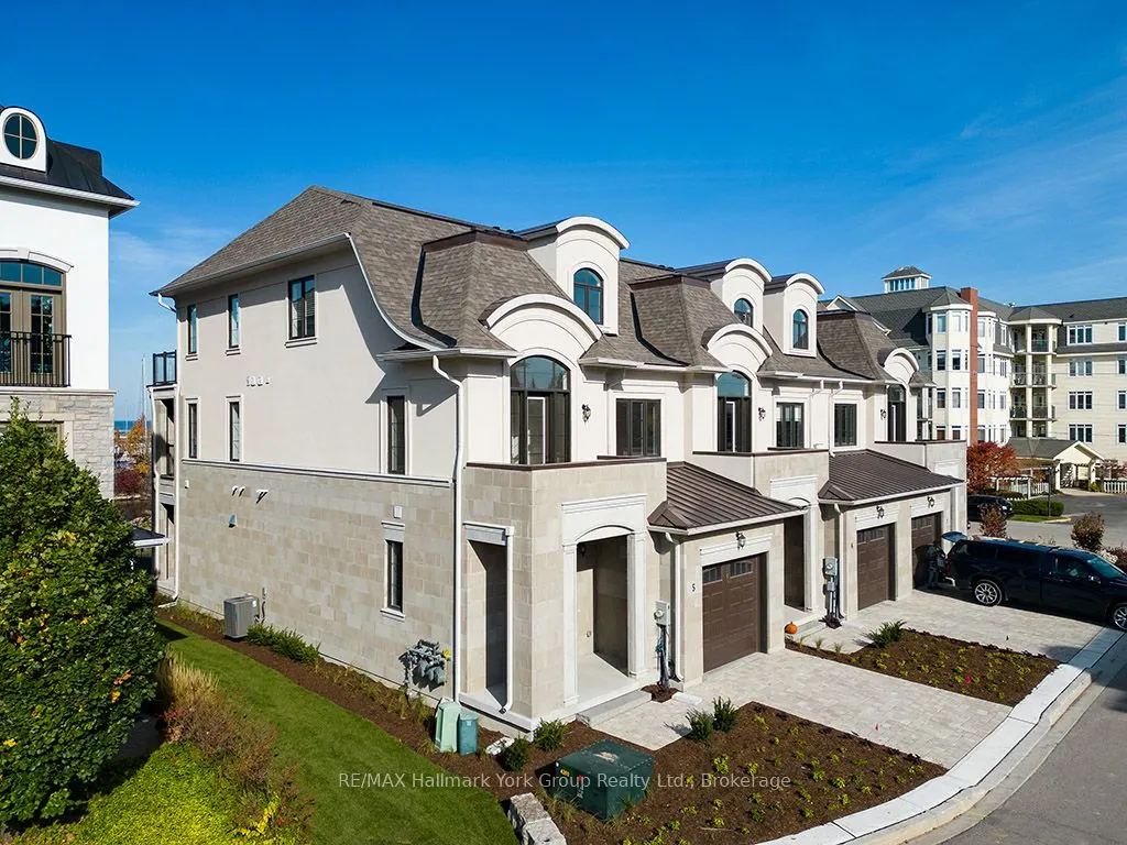 5-11 Bay Street E, #1