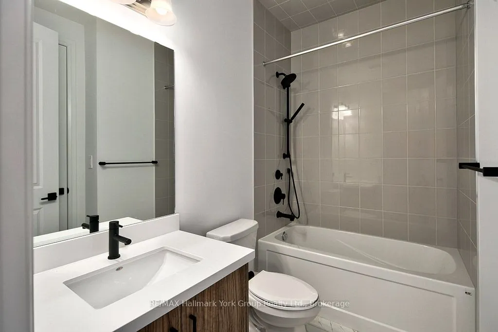5-11 Bay Street E, #1