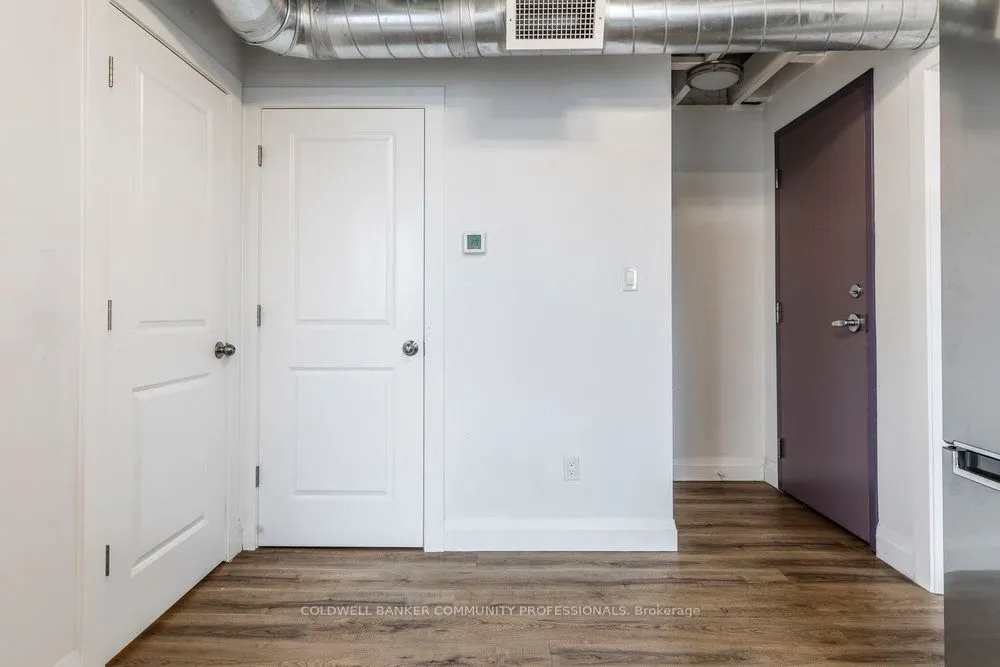 433 Barton Street E, #302